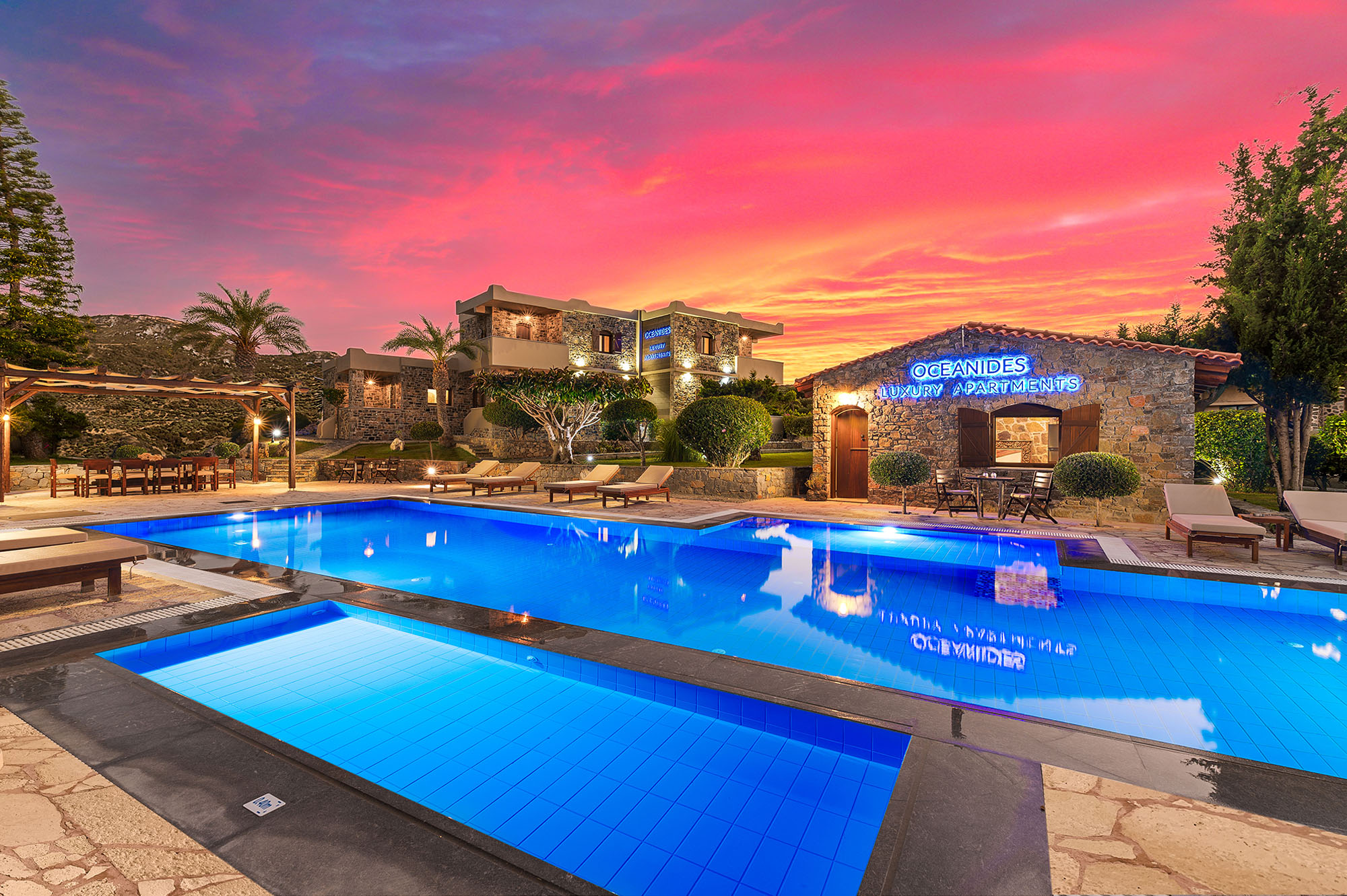 Oceanides Luxury Apartment